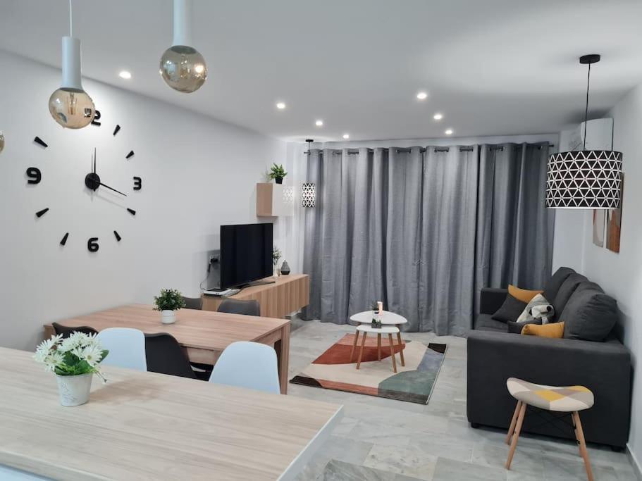 טורמולינוס Encantador Apartamento Residencial Con Piscina מראה חיצוני תמונה