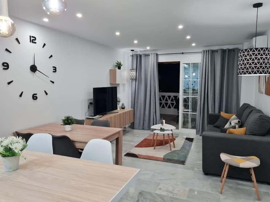 טורמולינוס Encantador Apartamento Residencial Con Piscina מראה חיצוני תמונה